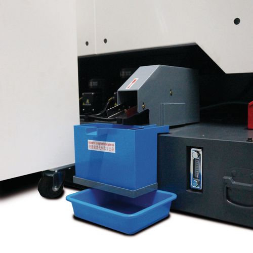 Ölabscheider entfernt zuverlässig aufschwimmende Fremdöle und feinsten Späneabrieb aus Kühlschmierstoffen. Er sorgt dafür, dass das Öl sauber und wiederverwendbar bleibt oder umweltgerecht entsorgt werden kann