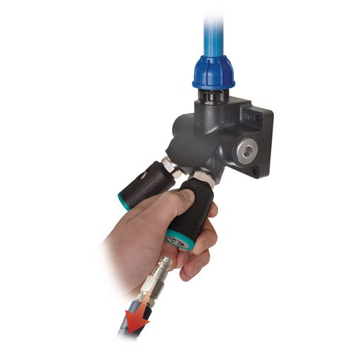  Zweiter Klick   Mit einem weiteren Knopfdruck werden Druckluftsysteme und Werkzeuge sicher abgetrennt