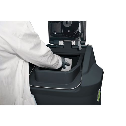 Frischwassertank mit Schlauch für Schnellbefüllung