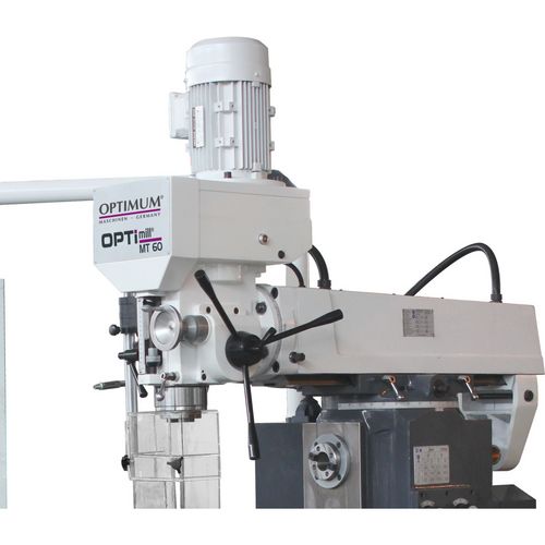 FräskopfSpindelkopfträger nach vorne und hinten verfahrbarAusladung des Y-Achsen Spindelkopfträgers 200 - 550 mmSchwenkbereich des Spindelkopfes ± 45°